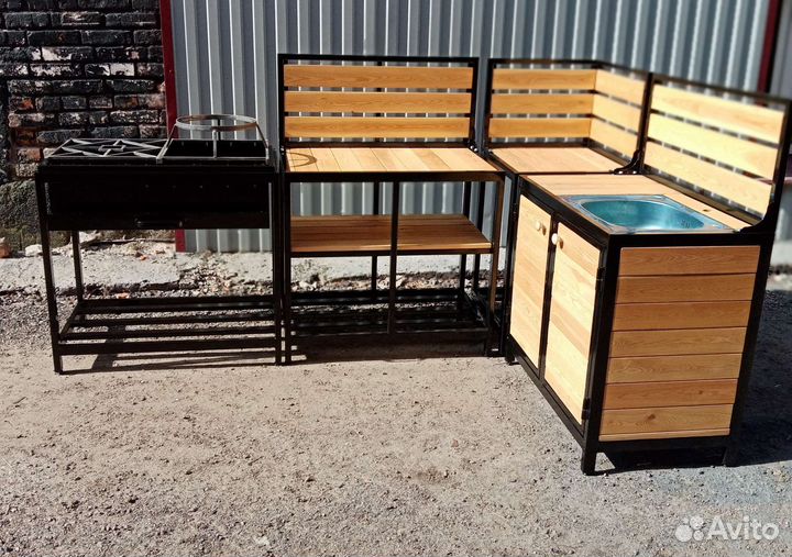 Кухня садовая с мангалом в стиле лофт