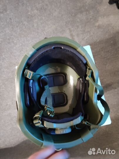 Свмпэ шлем безухий