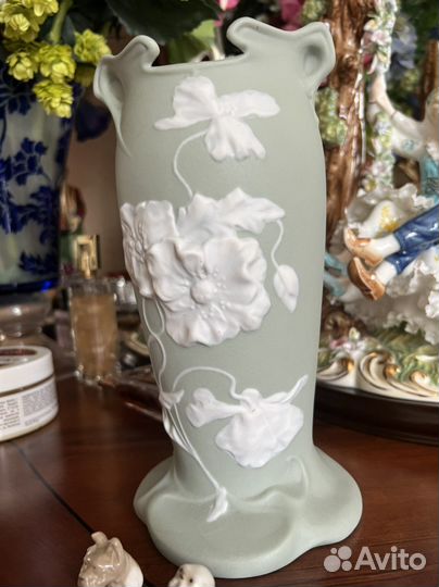 Ваза фарфор бисквит, Вербилки