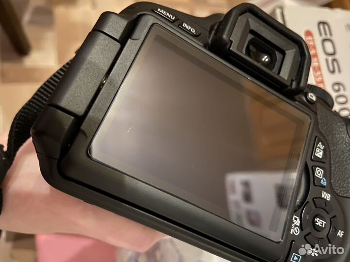 Зеркальный фотоаппарат canon 600d и сумка