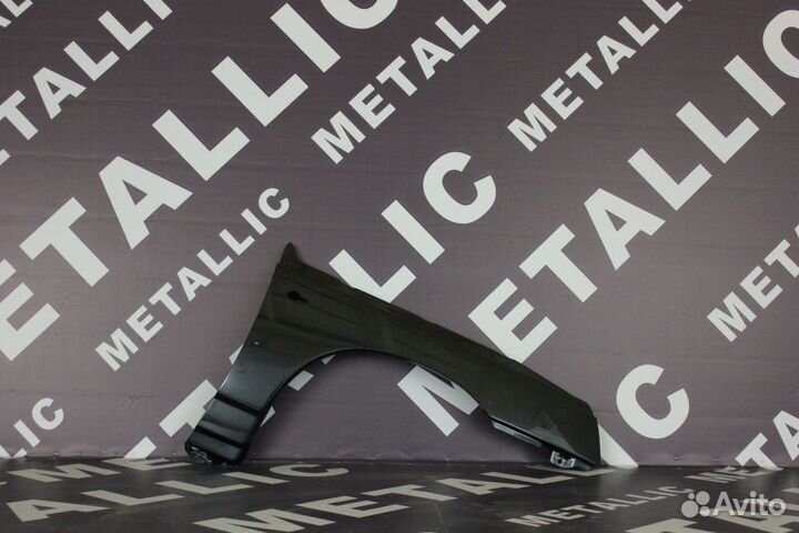 Крыло Ваз 2110 переднее правое в черный цвет