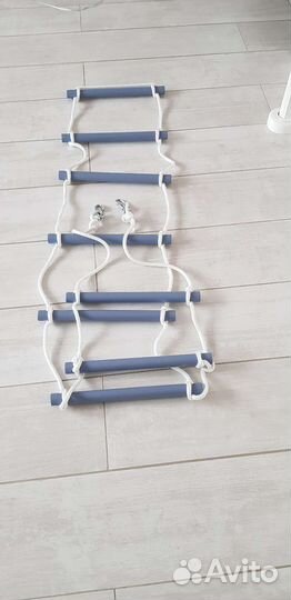 Качели и веревочная лестница для шведской стенки