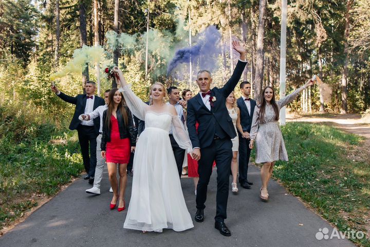 Поющая ведущая, тамада