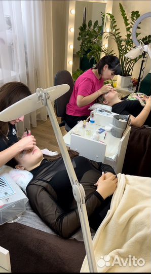 Обучение наращиванию ресниц