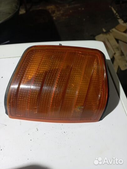 Поворотник мерседес 190