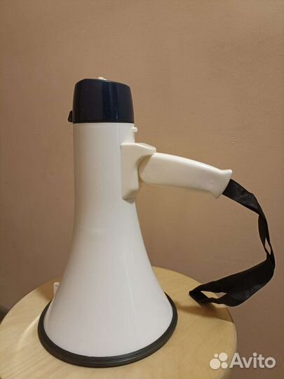 Неисправный электромегафон