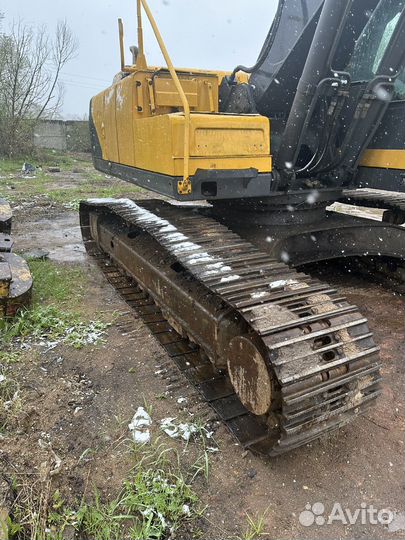Гусеничный экскаватор Volvo EC240B LC, 2008