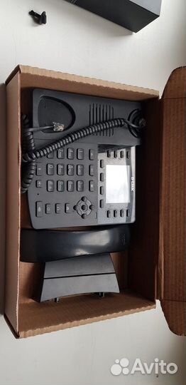 IP-телефон D-Link DPH-150S с цвет дисплеем