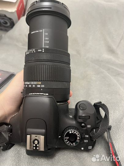 Зеркальный фотоаппарат canon