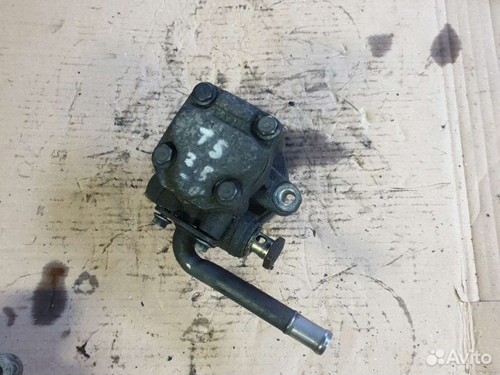 Насос гур volkswagen Transporter T5 2.5