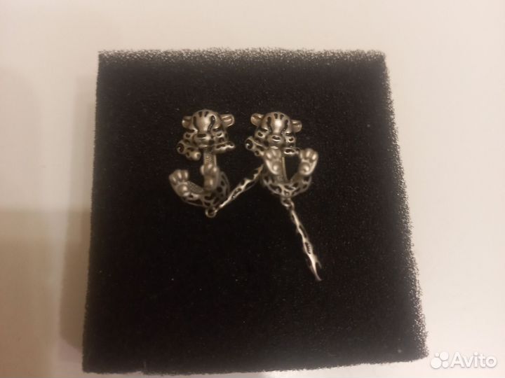 Серебряные кулоны