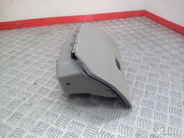 Бардачок (вещевой ящик) для Opel Movano A 93179947