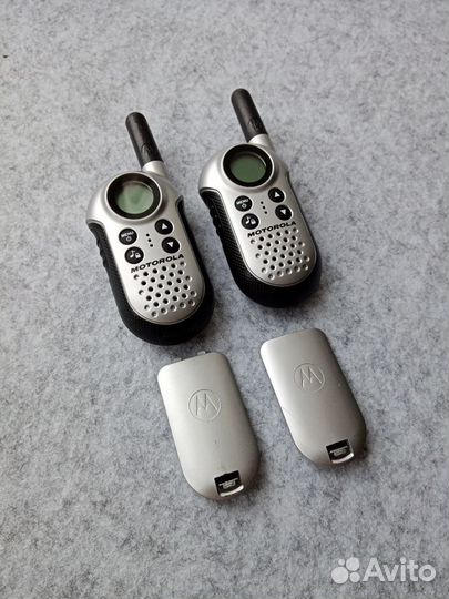 Комплект раций Motorola Walkie-Talkie tlkr T4 бу