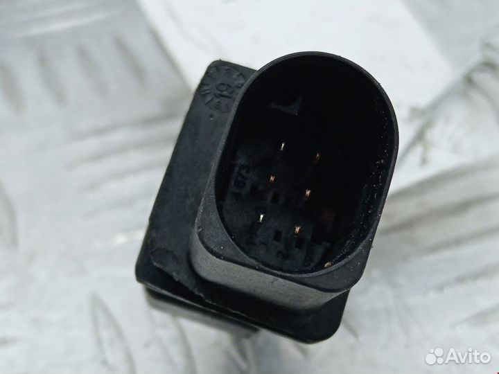 Датчик коленвала BMW 5 F07/F10/F11 рест. 2015