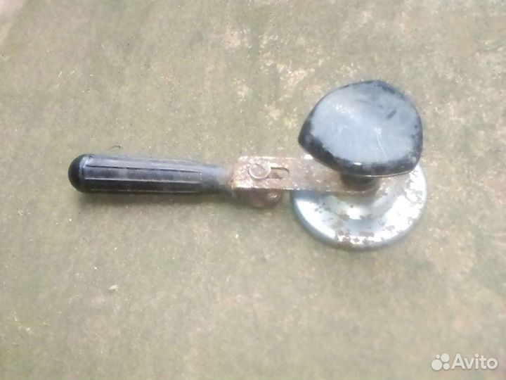 Машинка для закатки банок