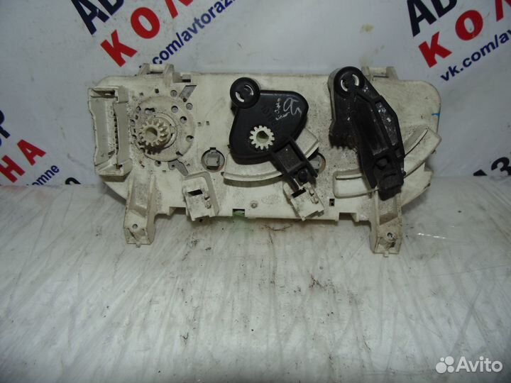 Блок управления печкой Renault Symbol 7701048267