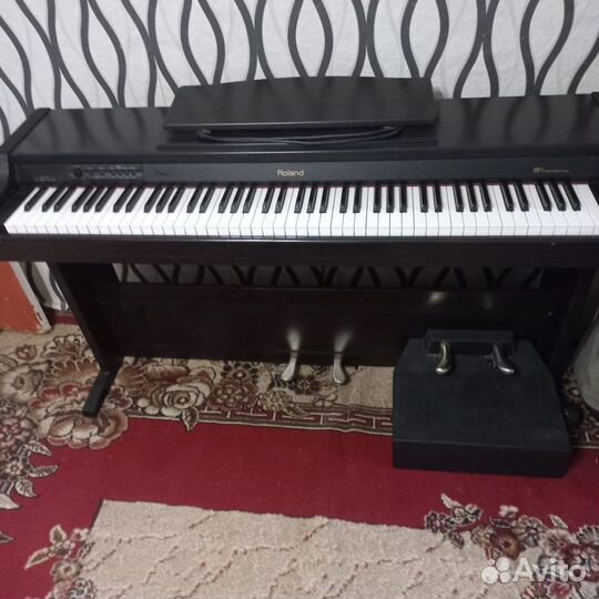 Цифровое пианино roland hp-1