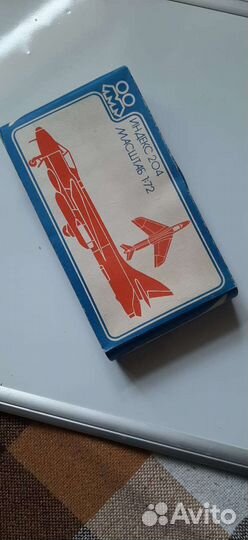 Сборная модель самолета 1:72