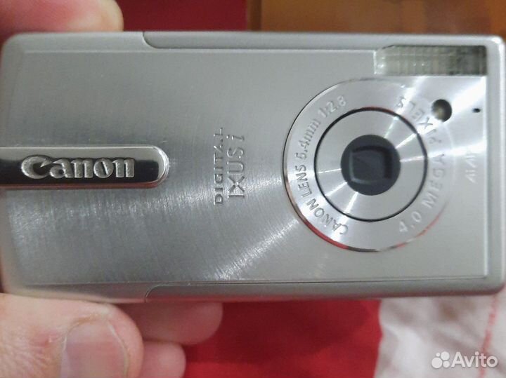 Компактный фотоаппарат canon ixus