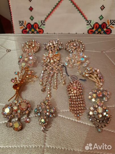 Винтажные броши Чехия Яблонекс