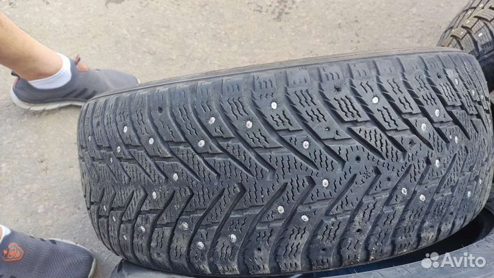 Nokian Tyres Hakkapeliitta 8 205/55 R16