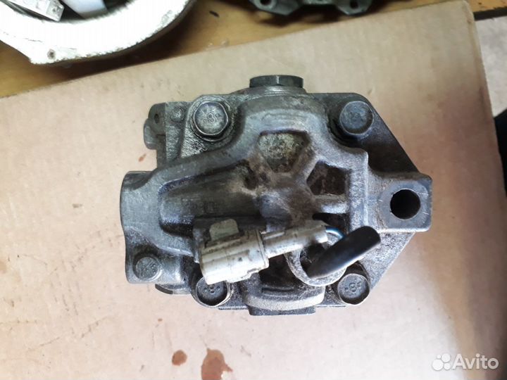 Насос гидроусилителя Subaru Impreza G12