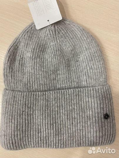 Шапка с ангоркой новая
