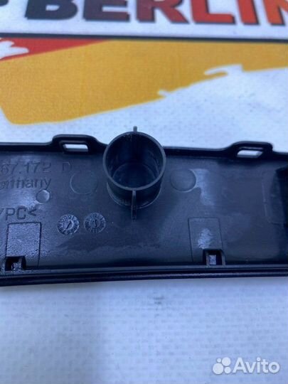 Накладка ручки двери передняя правая Volkswagen