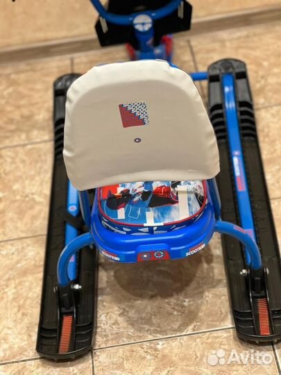 Снегокат со спинкой