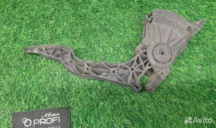 В наличии: педаль газа на Ford Fusion 1