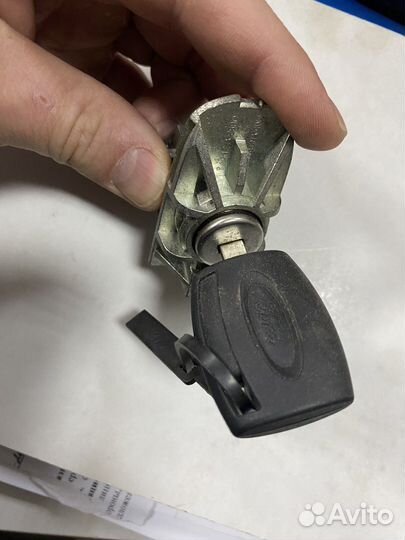 Комплект замков ford focus2 5127040