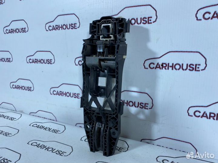 Ручка двери внешняя задняя левая Volkswagen