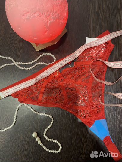 Женские трусики стринги