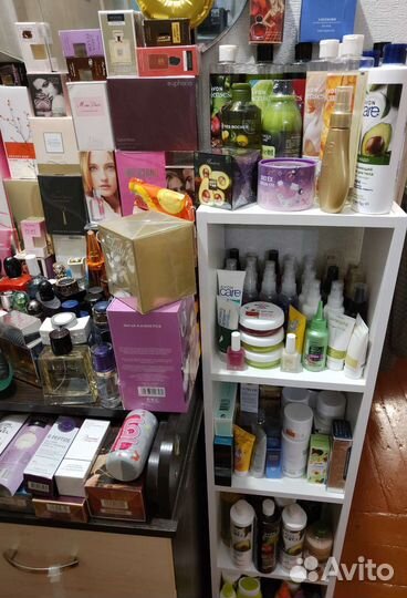 Косметика гели спреи Шампуни духи Эйвон Фаберлик