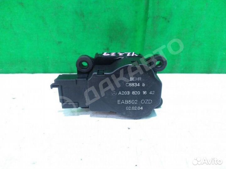 Моторчик заслонки отопителя Mercedes-Benz C W203