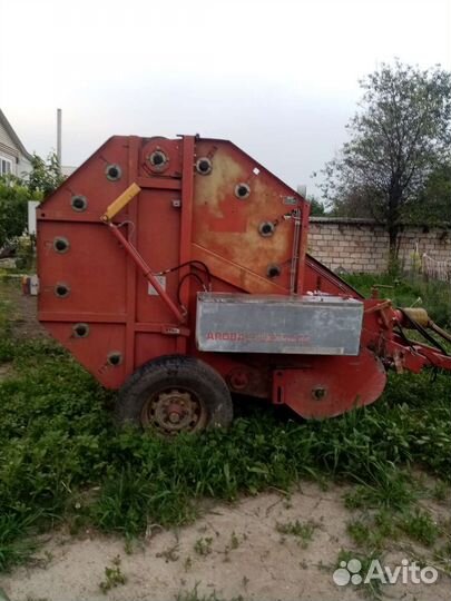 Пресс-подборщик Arobale 1212, 2000