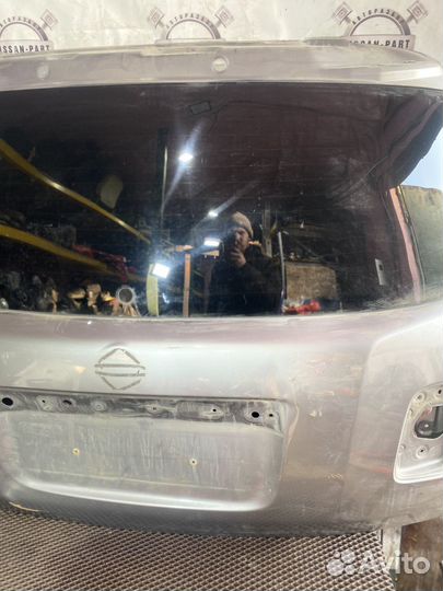 Nissan patrol y62 Стекло двери багажника