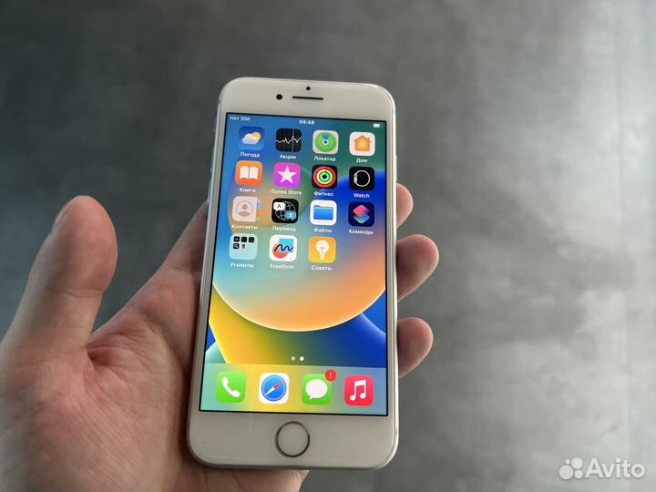 iPhone 8, 64 ГБ