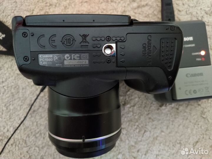 Фотоопарат Canon