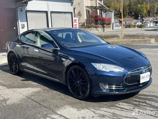 Оригинальные запчасти на Tesla Model S 2012