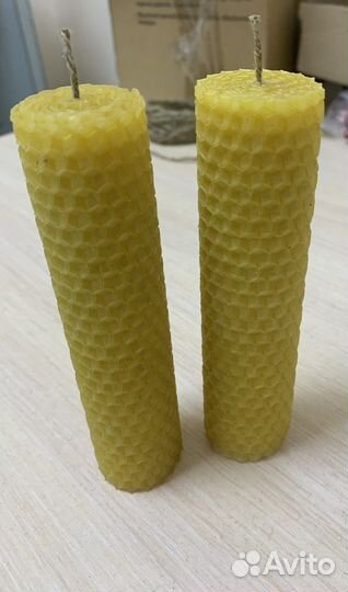 Свеча из вощины с лавандой