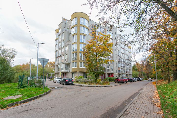 1-к. квартира, 42 м², 2/8 эт.