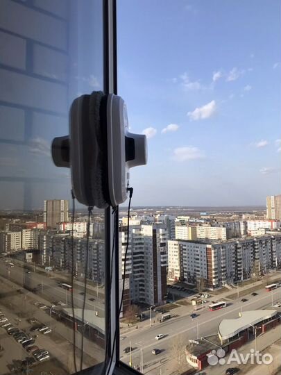 Робот мойщик окон