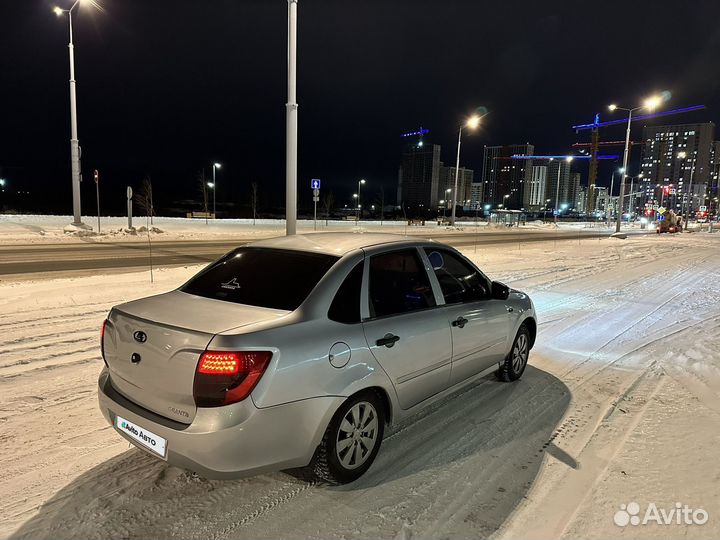 LADA Granta 1.6 МТ, 2012, 198 000 км