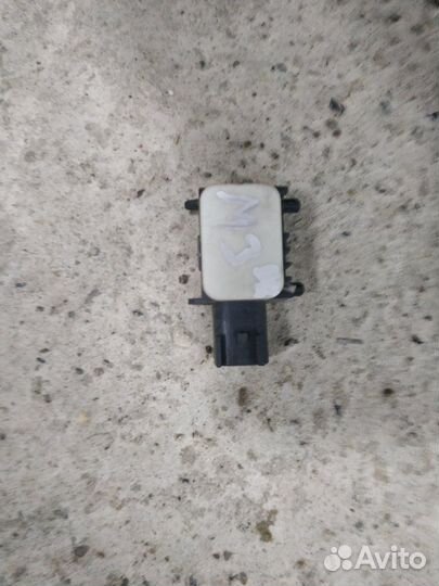 Датчик удара Mazda 3 BK 2007