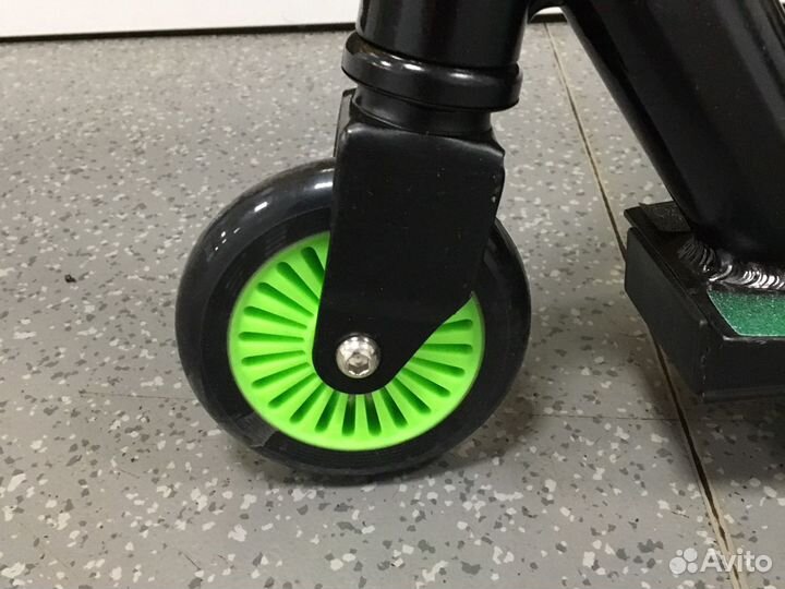 Самокат трюковой