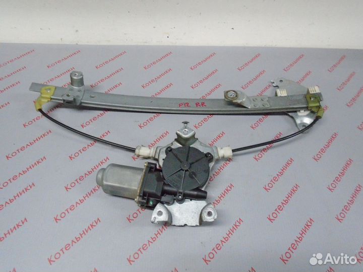 Nissan 82700-AV610 Стеклоподьемник задний правый