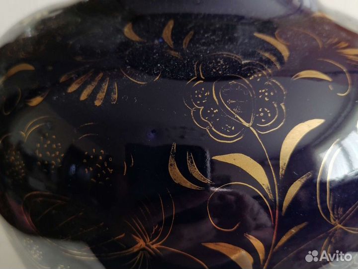 Ваза гжель с позолотой. Высота 25см