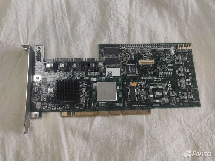 SATA raid контроллер Adaptec AAR-2810SA