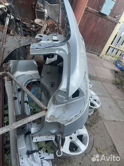 Крыло заднее правое peugeot пежо 206